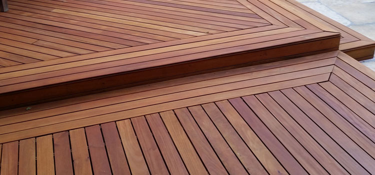 Redwood Decking Material in Lancaster, CA